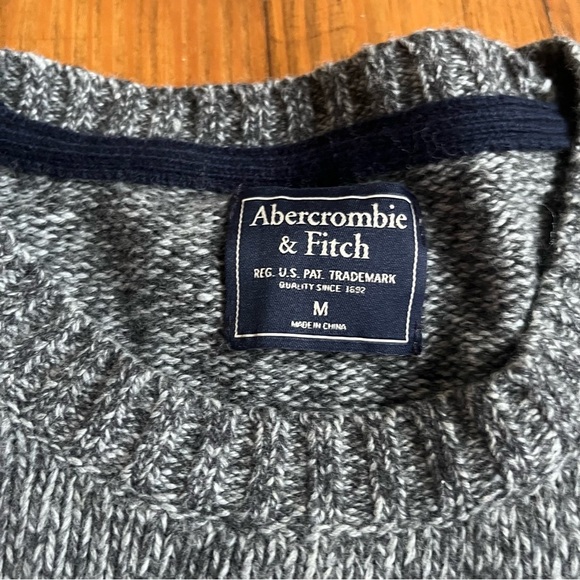 Abercrombie Merino Wool Fair Isle Gray Crew Après Ski Sweater Snowflake M - Picture 4 of 11